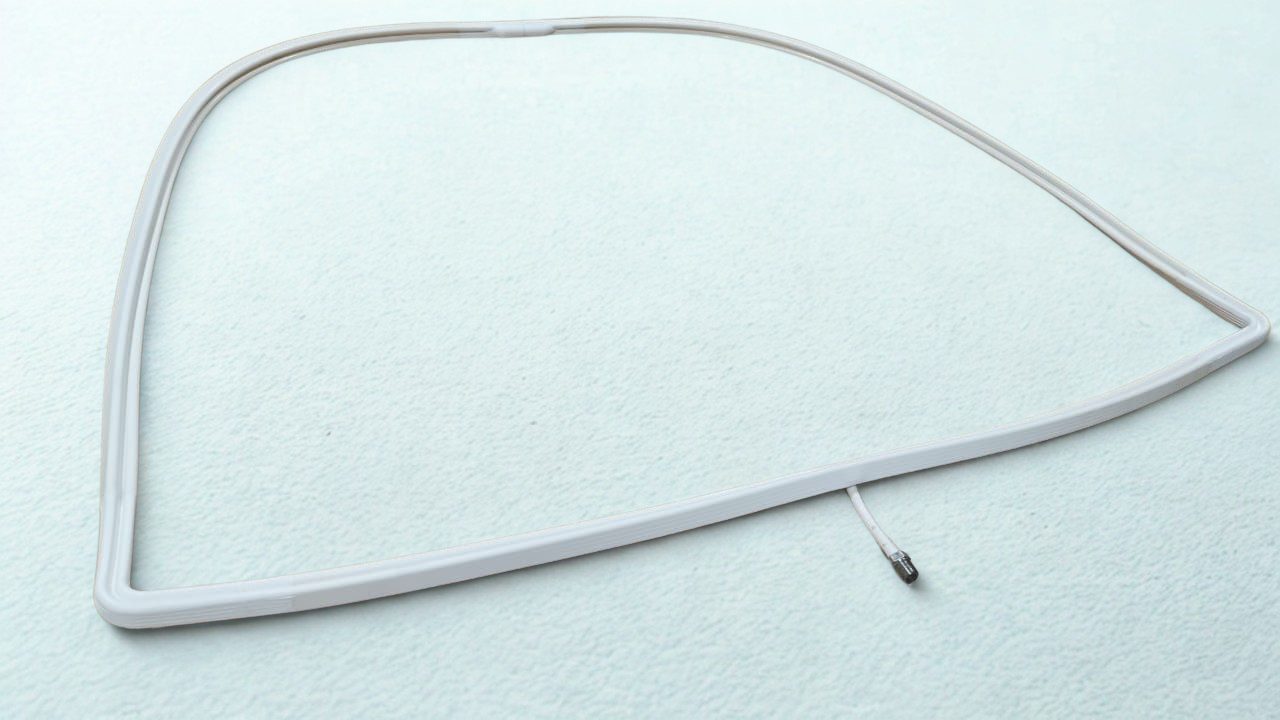 Zero-leak inflatable end plug seal for semiconductor packaging